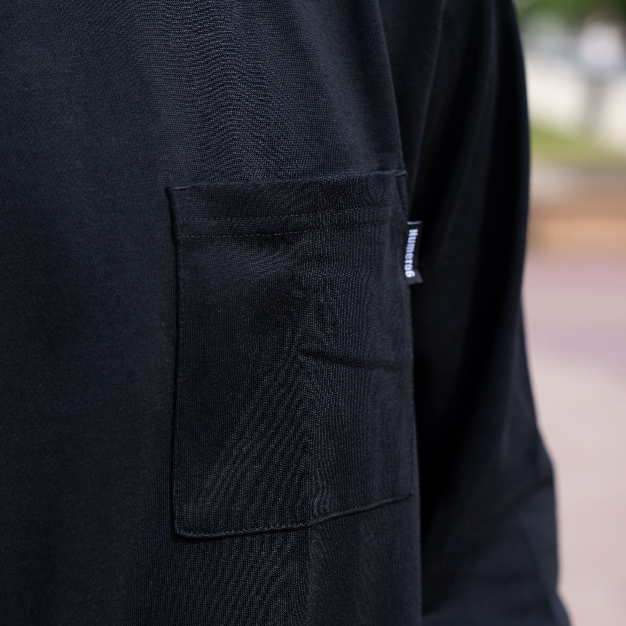 色褪せない・ヘタらない大人の黒Tシャツ｜7.3oz 高機能ポケットTシャツ