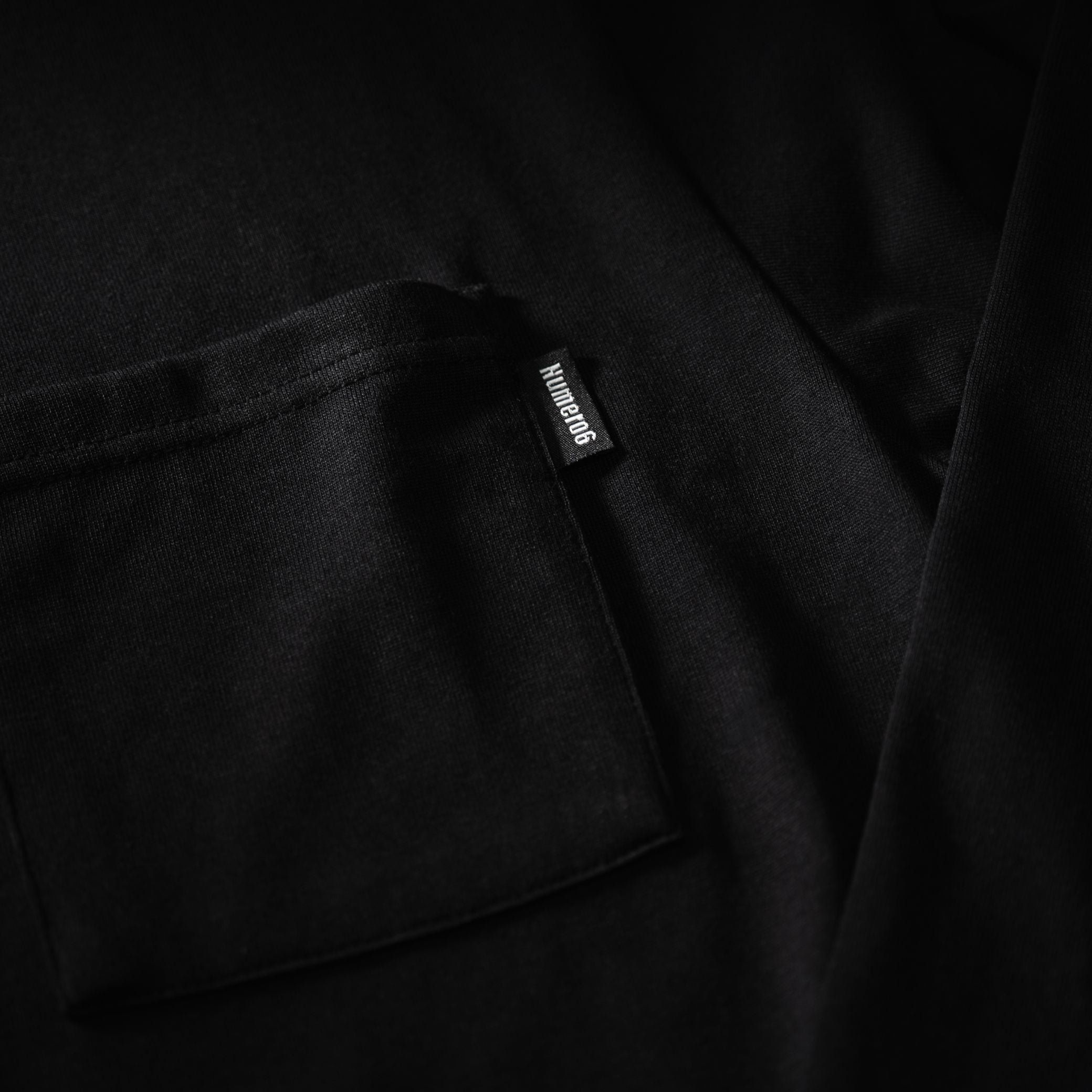 色褪せない・ヘタらない大人の黒Tシャツ｜7.3oz 高機能ポケットTシャツ